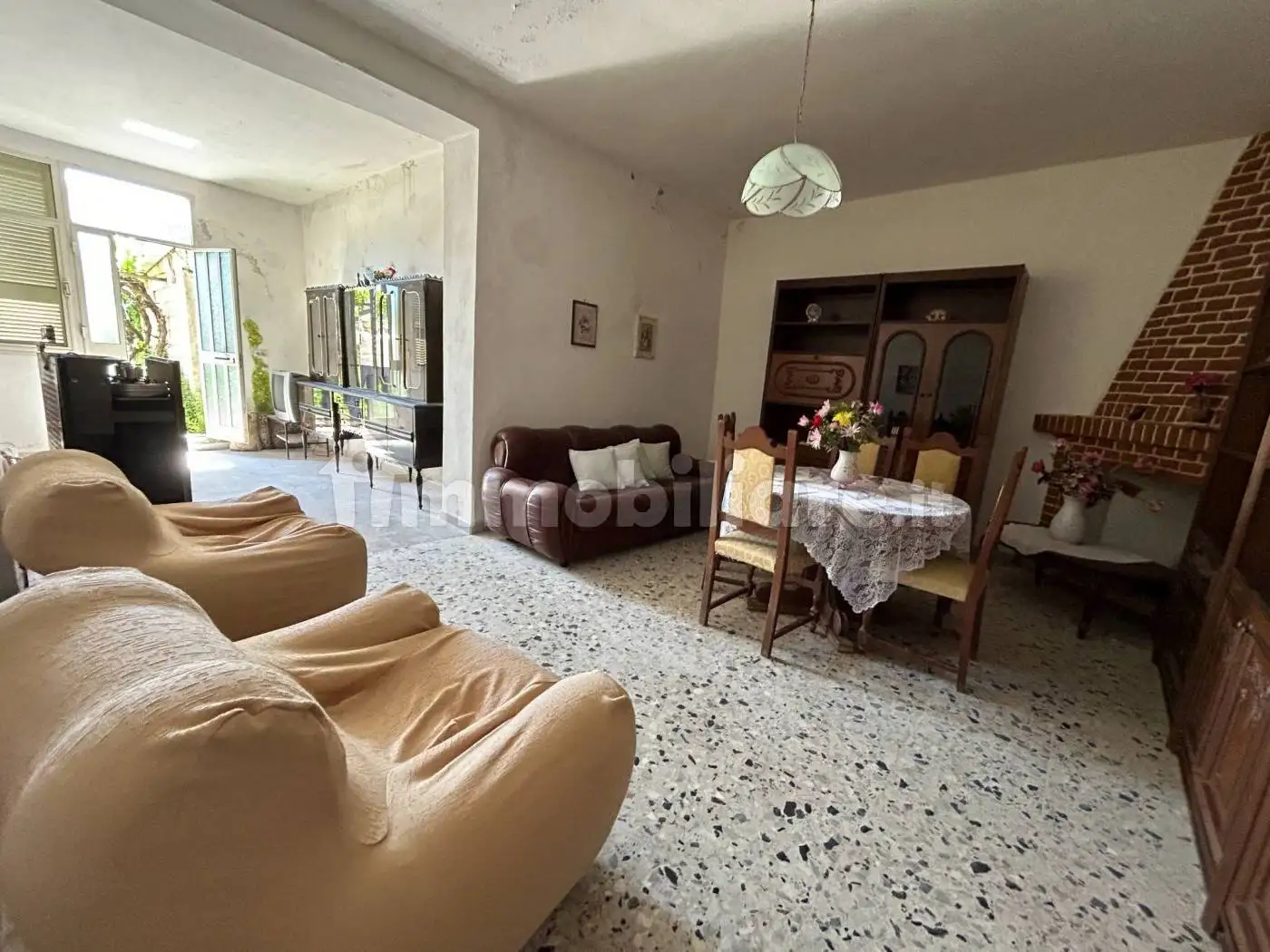 Palazzo - Edificio in vendita a Sedini