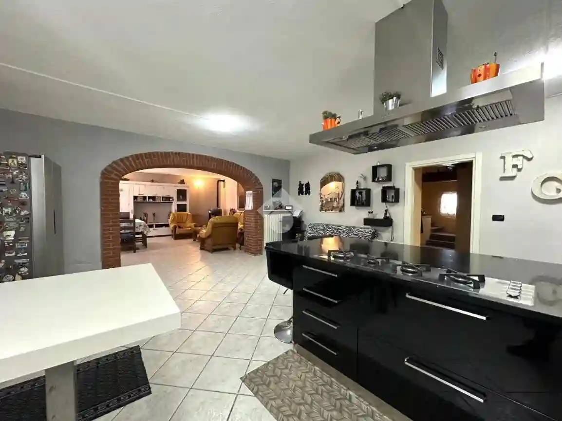 Casa indipendente - foto 2