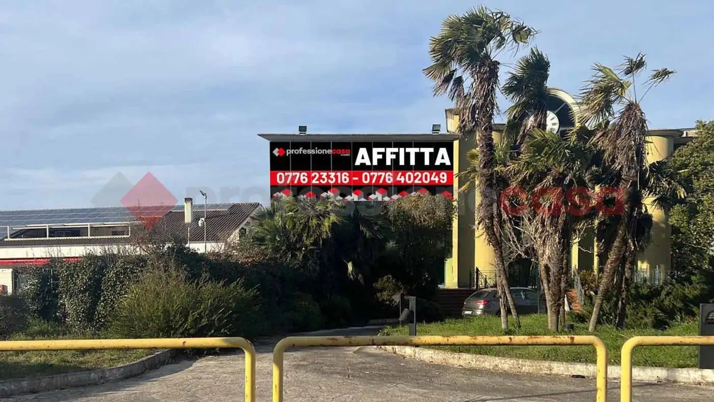 Palazzo - Edificio in affitto a San Giorgio a Liri