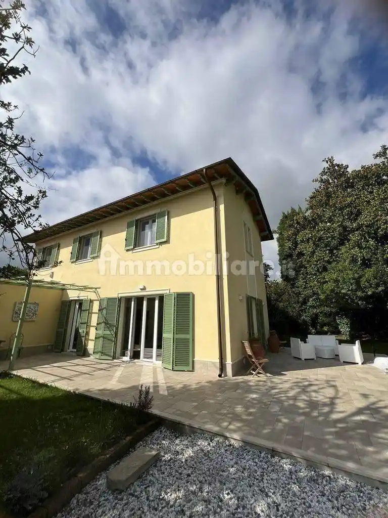 Villa in affitto a Forte dei Marmi