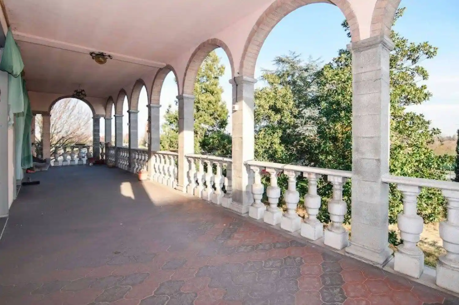 Villa in vendita a Cavriago