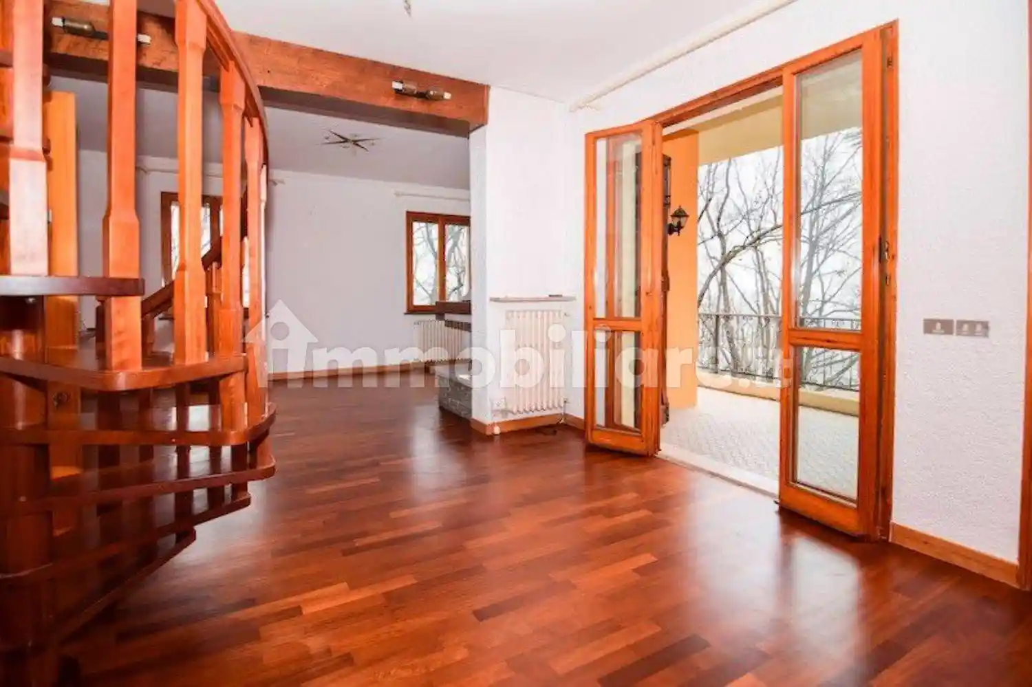 Villa in vendita a Quattro Castella