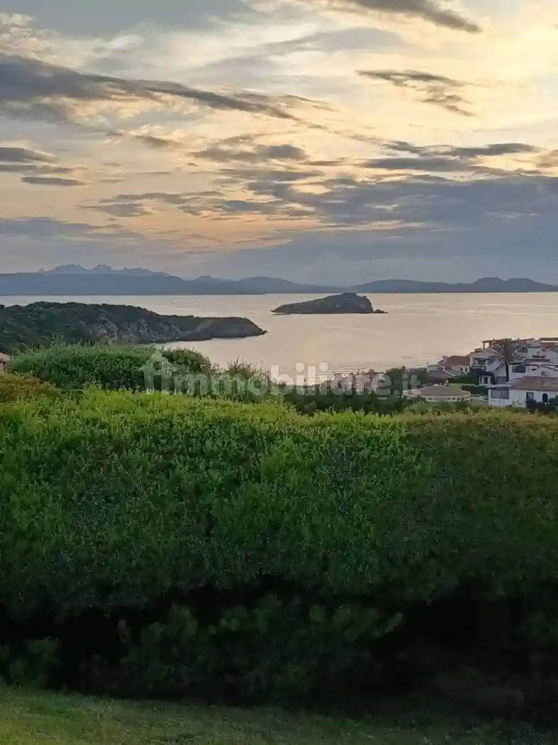 Appartamento in vendita a Arzachena