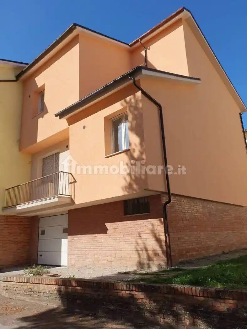 Villetta a schiera in vendita a San Ginesio