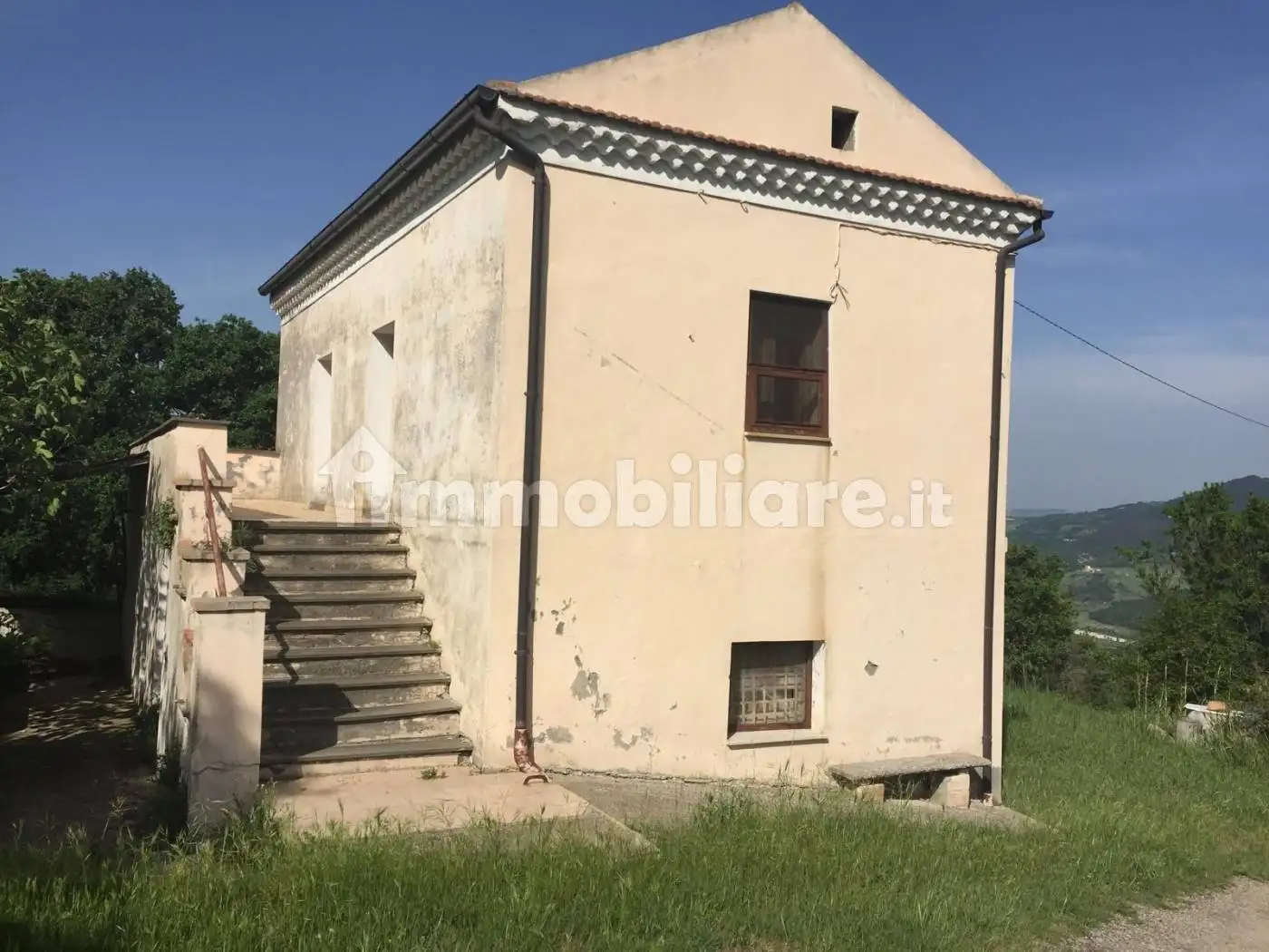 Casale Strada Provinciale Palmoli Dogliola, Dogliola