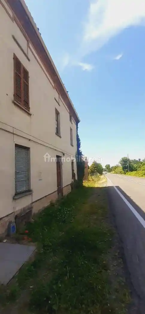 Rustico - Casale in vendita a Rivanazzano Terme