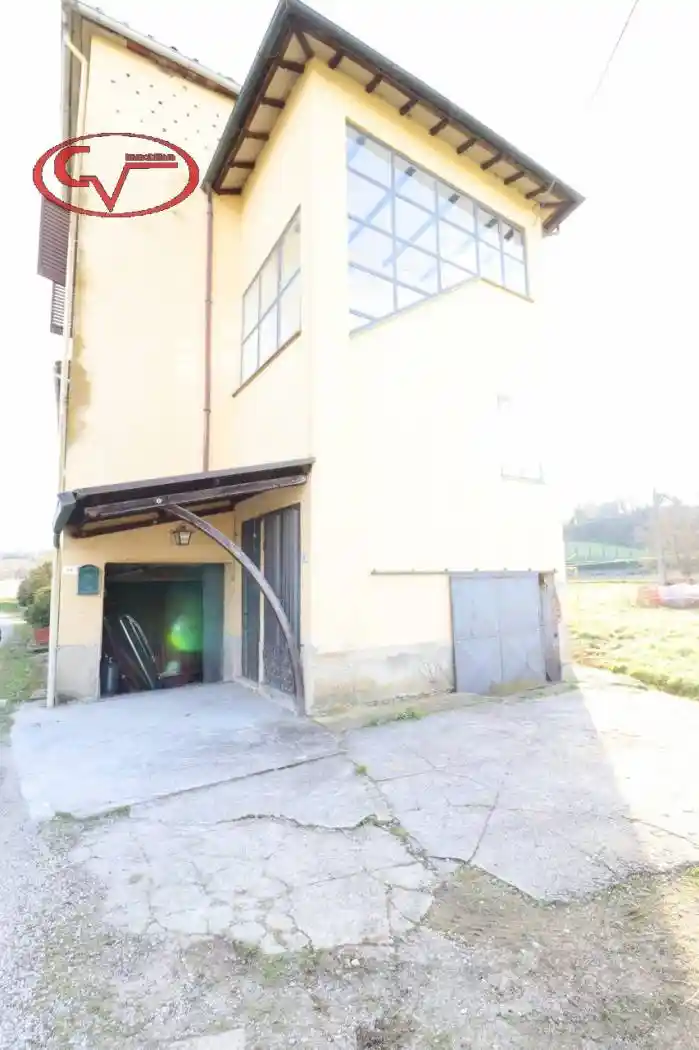 Casa indipendente in vendita a Montevarchi