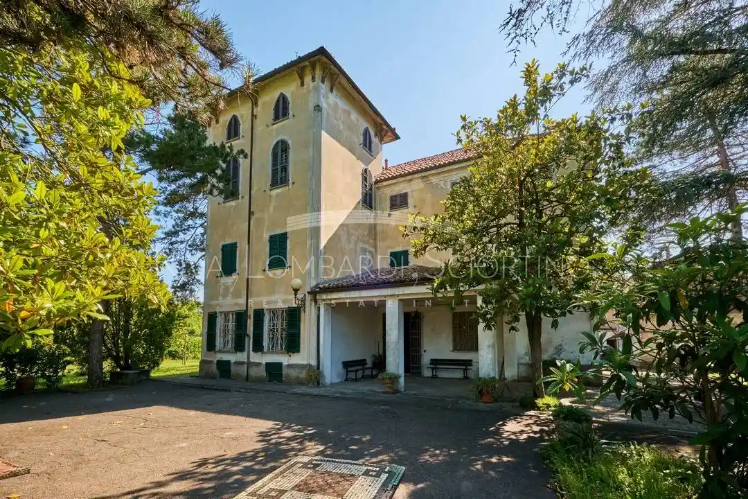 Villa in vendita a Tortona