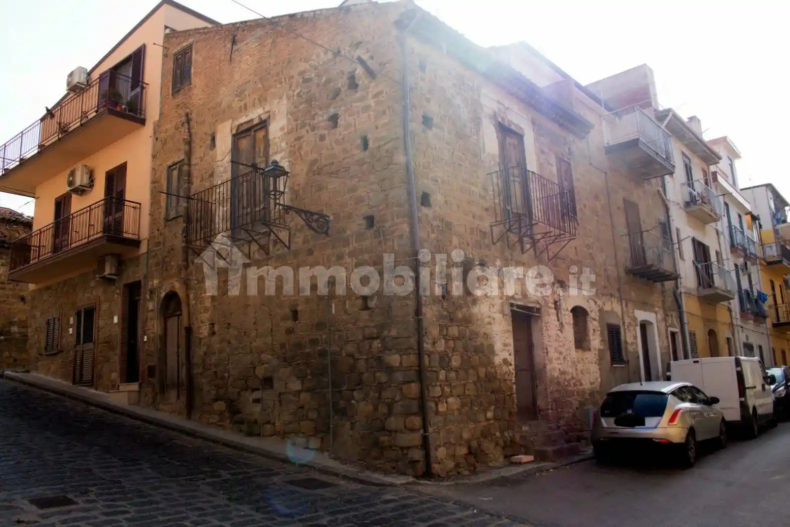 Casa indipendente in vendita a Santo Stefano di Camastra