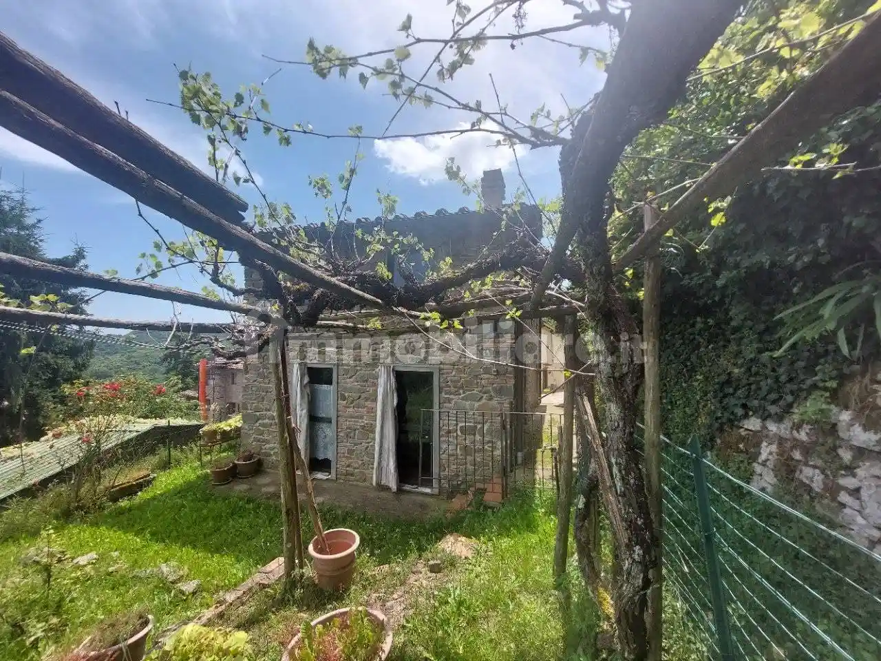 Casa indipendente in vendita a Figline e Incisa Valdarno