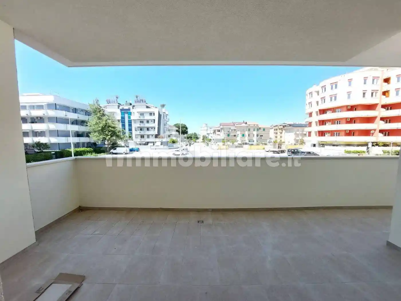 Trilocale via merano, snc, Lungomare Marconi, Alba Adriatica - foto 2