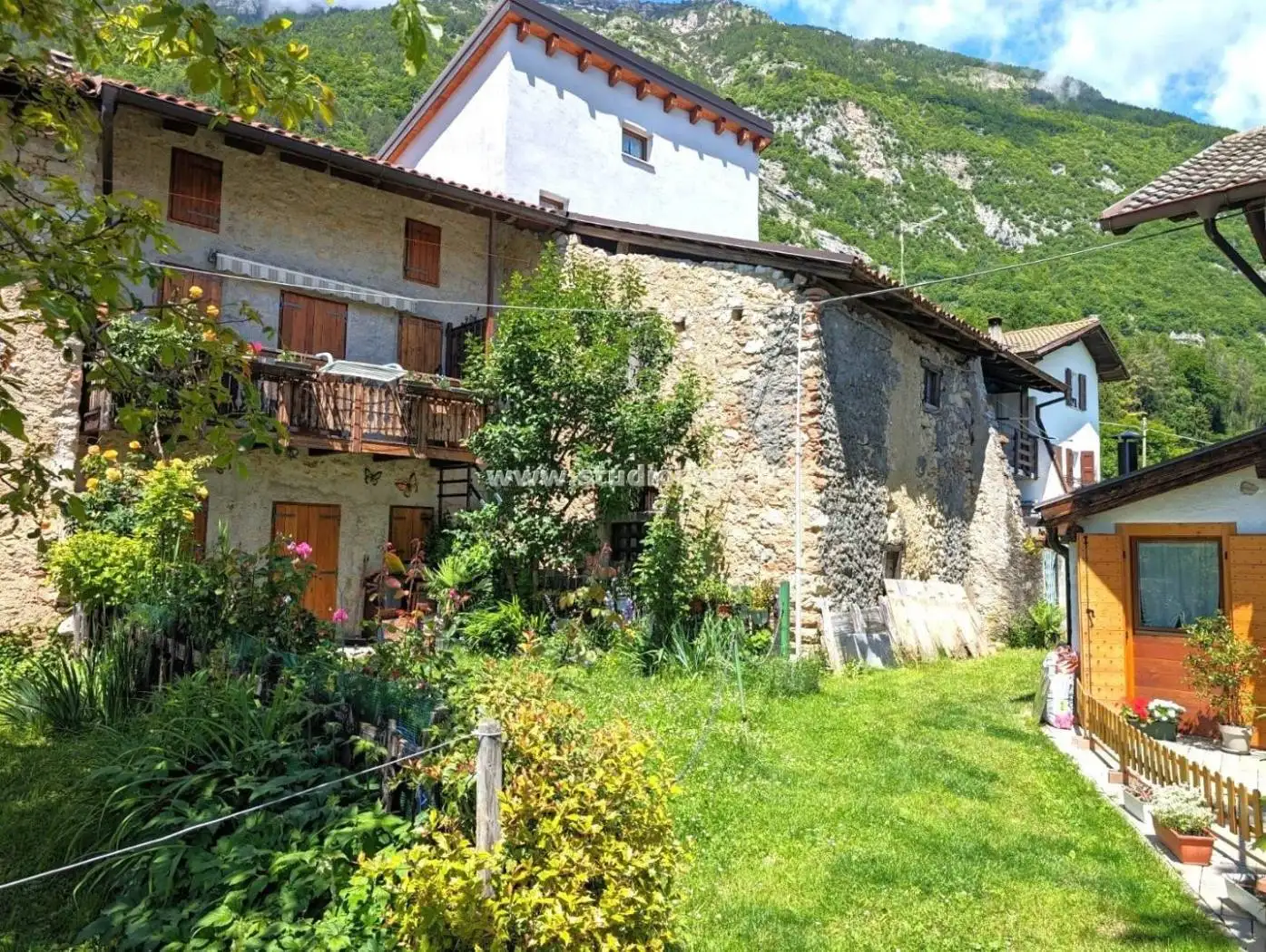 Rustico - Casale in vendita a Villa Lagarina