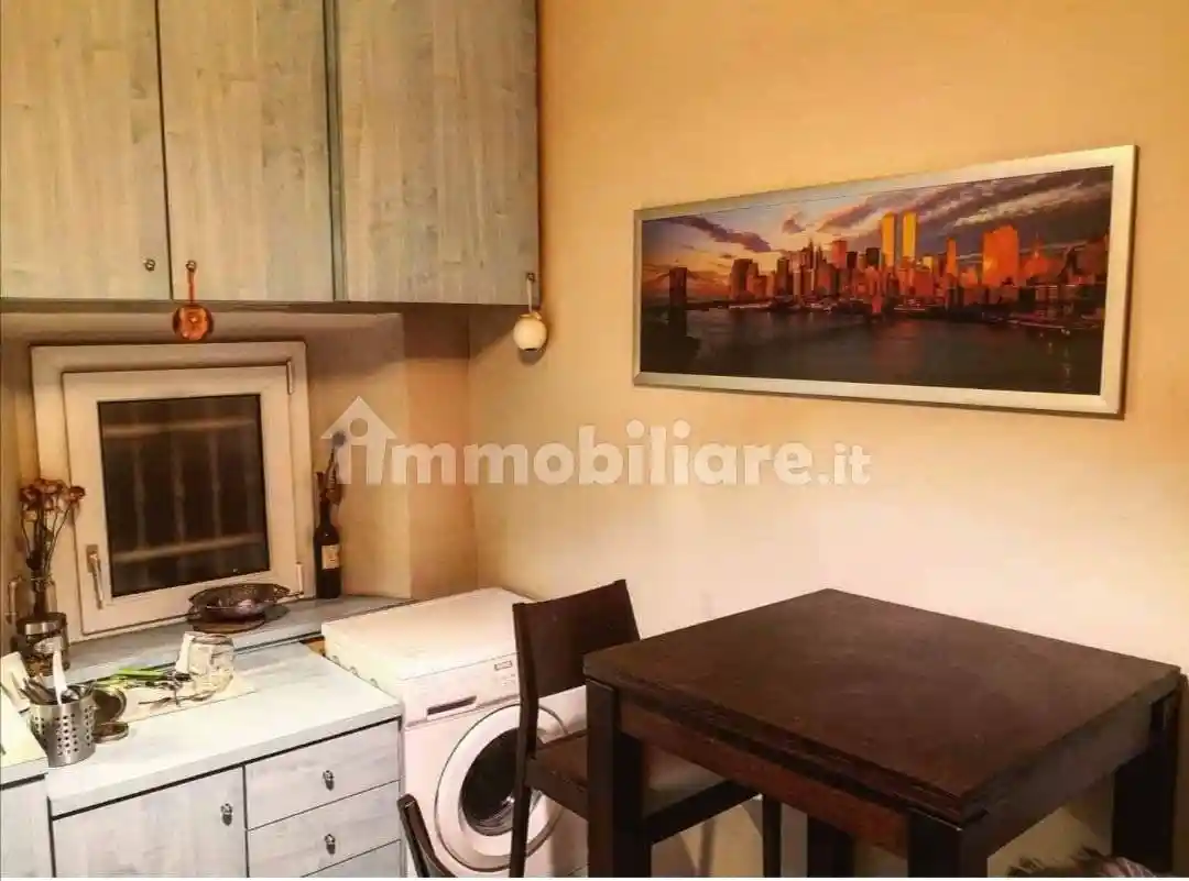 Bilocale via Lazzaro Palazzi 4, Porta Venezia, Milano - foto 3