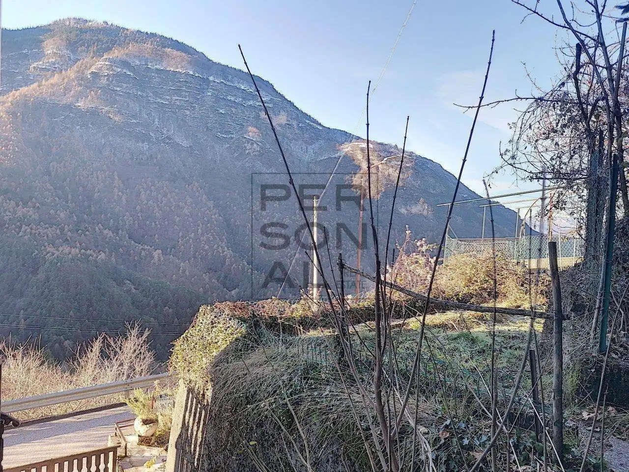 Casa indipendente in vendita a Terragnolo