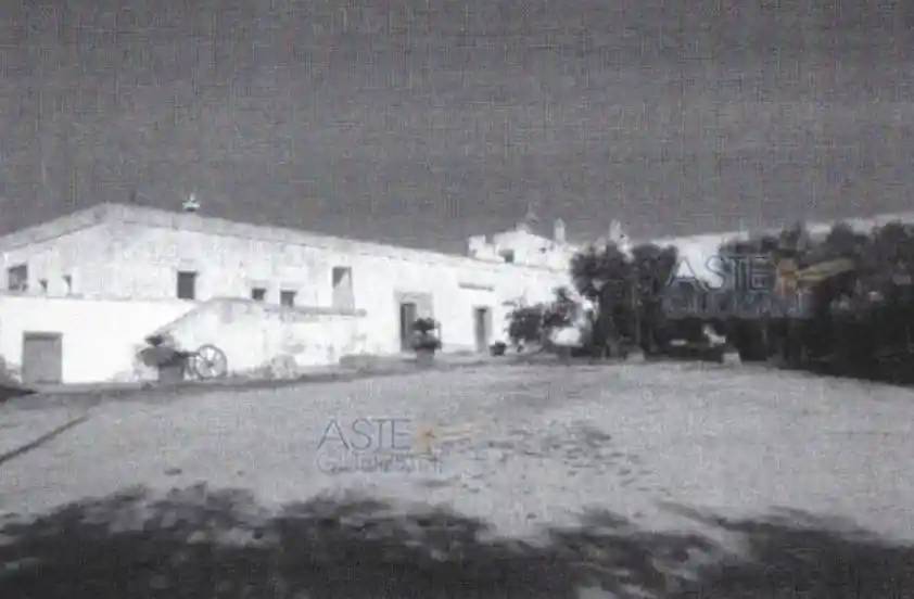 Palazzo - Edificio in vendita a Crispiano