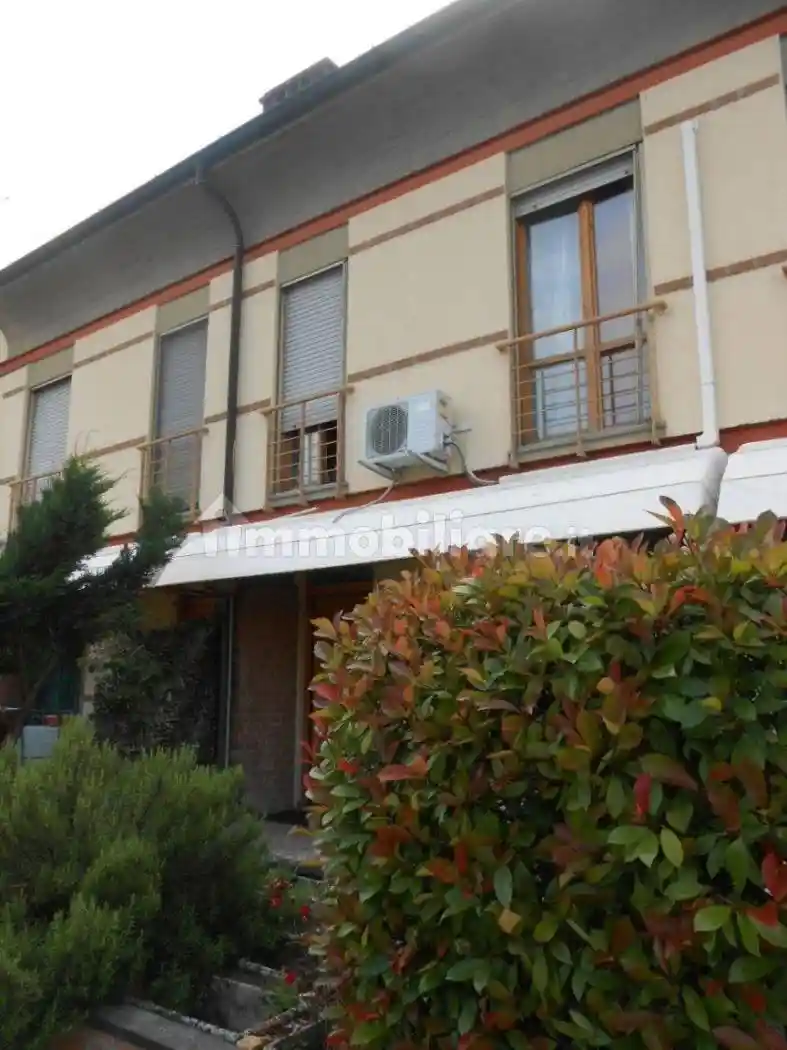 Villetta a schiera in vendita a Castel San Giovanni