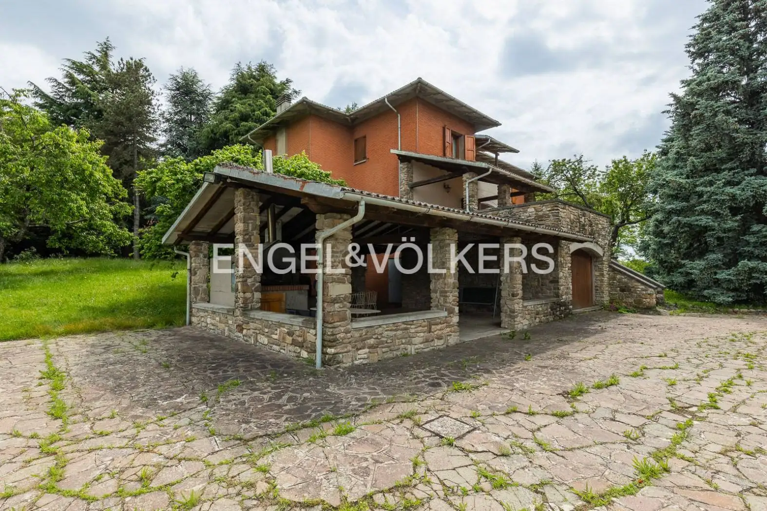 Villa in vendita a Valsamoggia