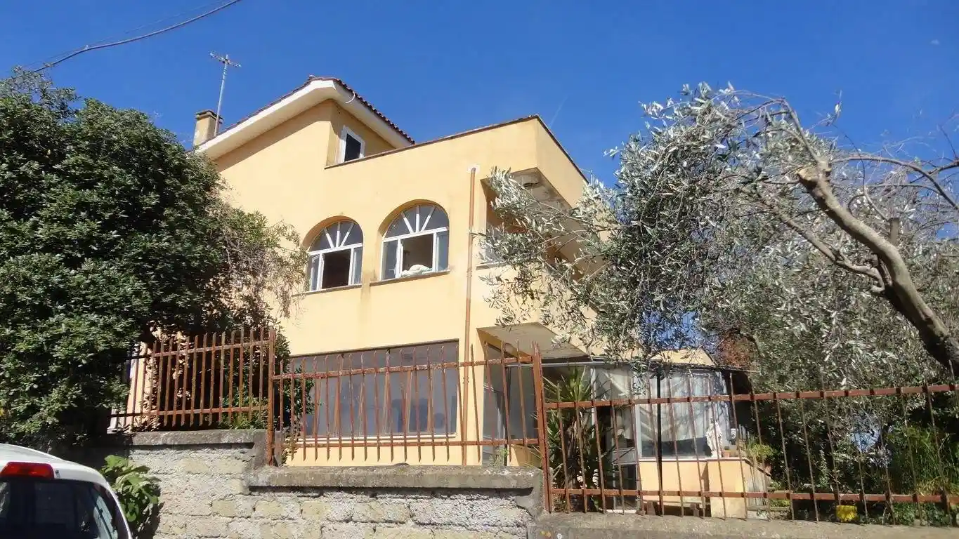 Casa indipendente in vendita a Ardea