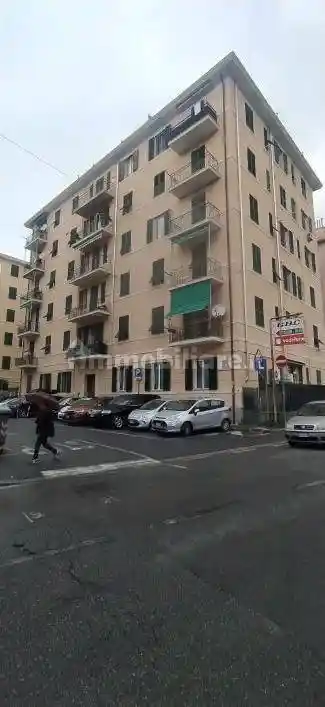 Appartamento in vendita a Genova