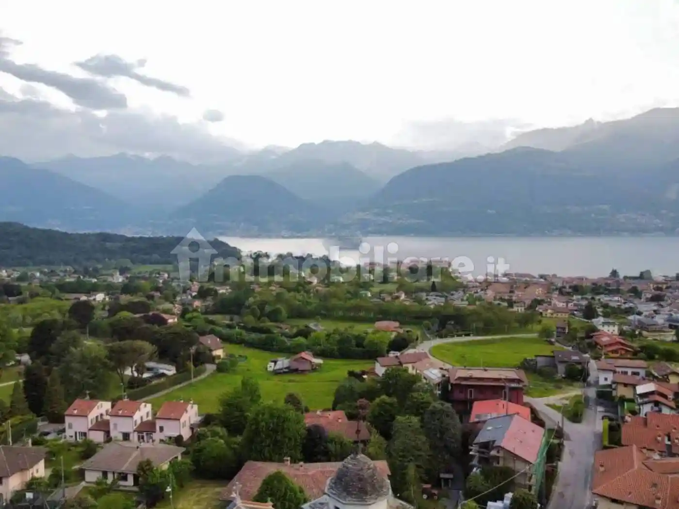 Rustico - Casale in vendita a Colico