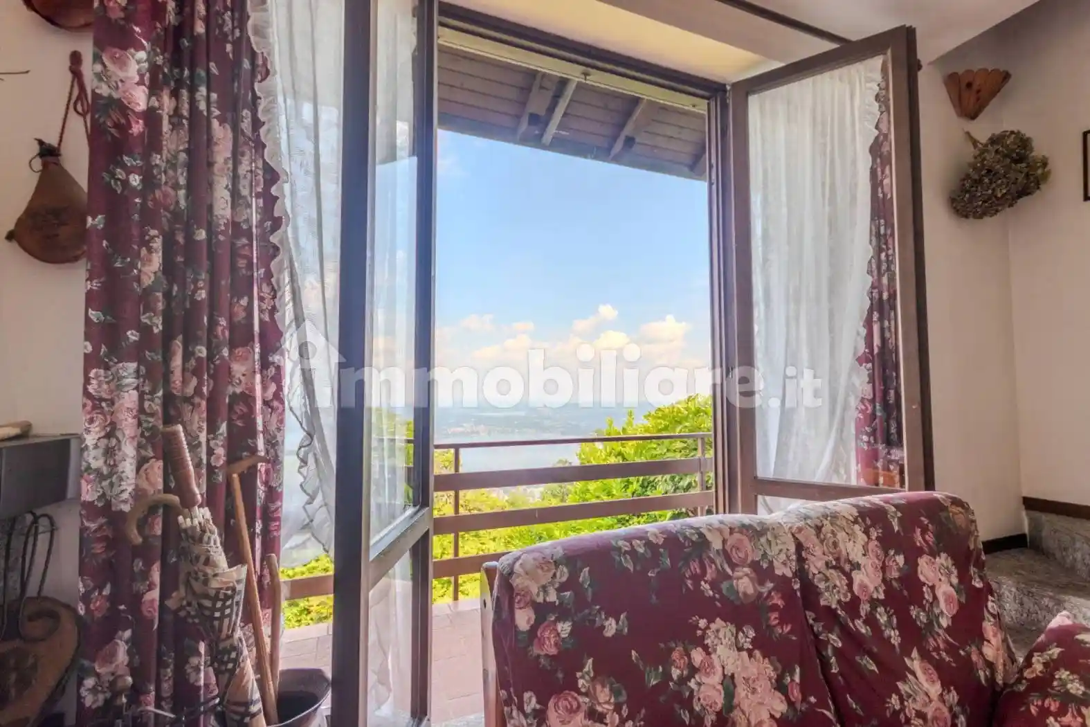 Villa in vendita a Massino Visconti