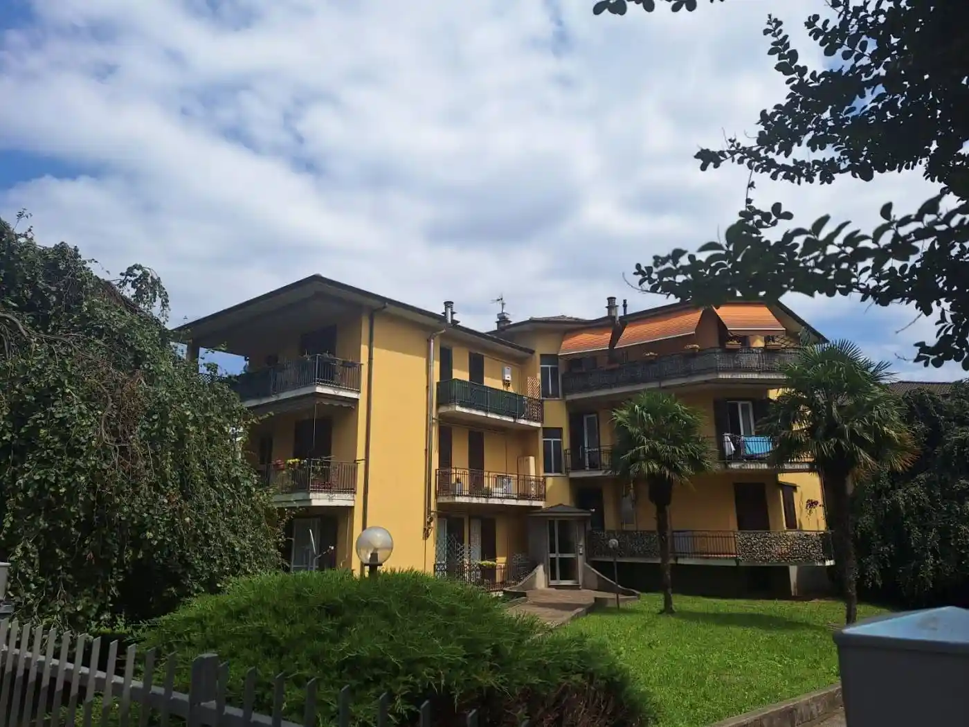 Appartamento in vendita a Carate Brianza