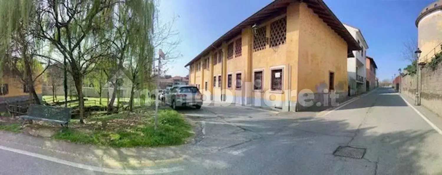 Villa in vendita a Ozzero