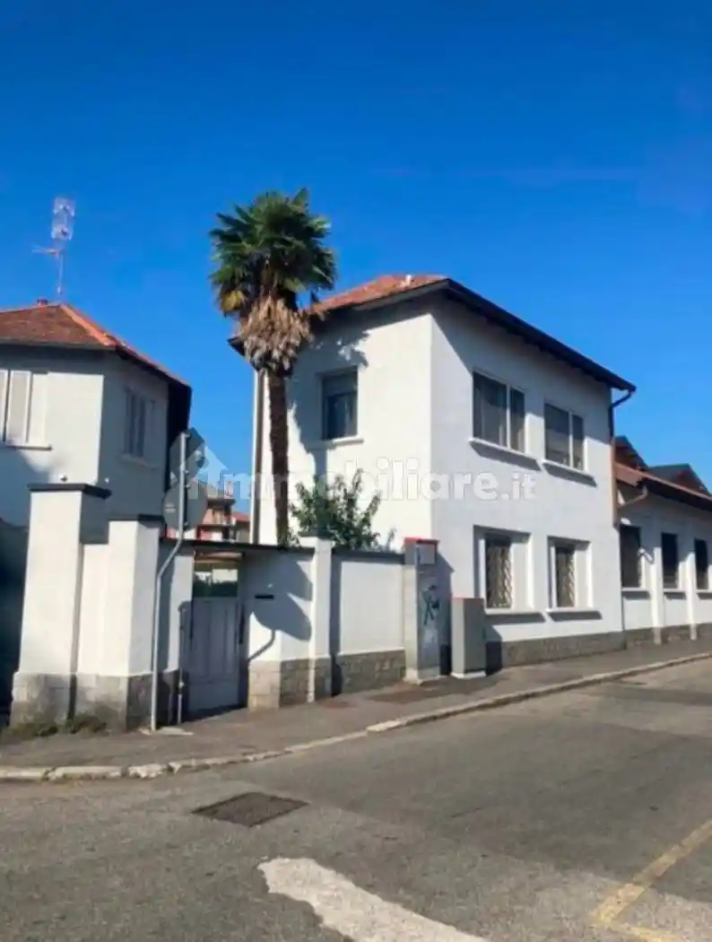 Villa in vendita a Abbiategrasso