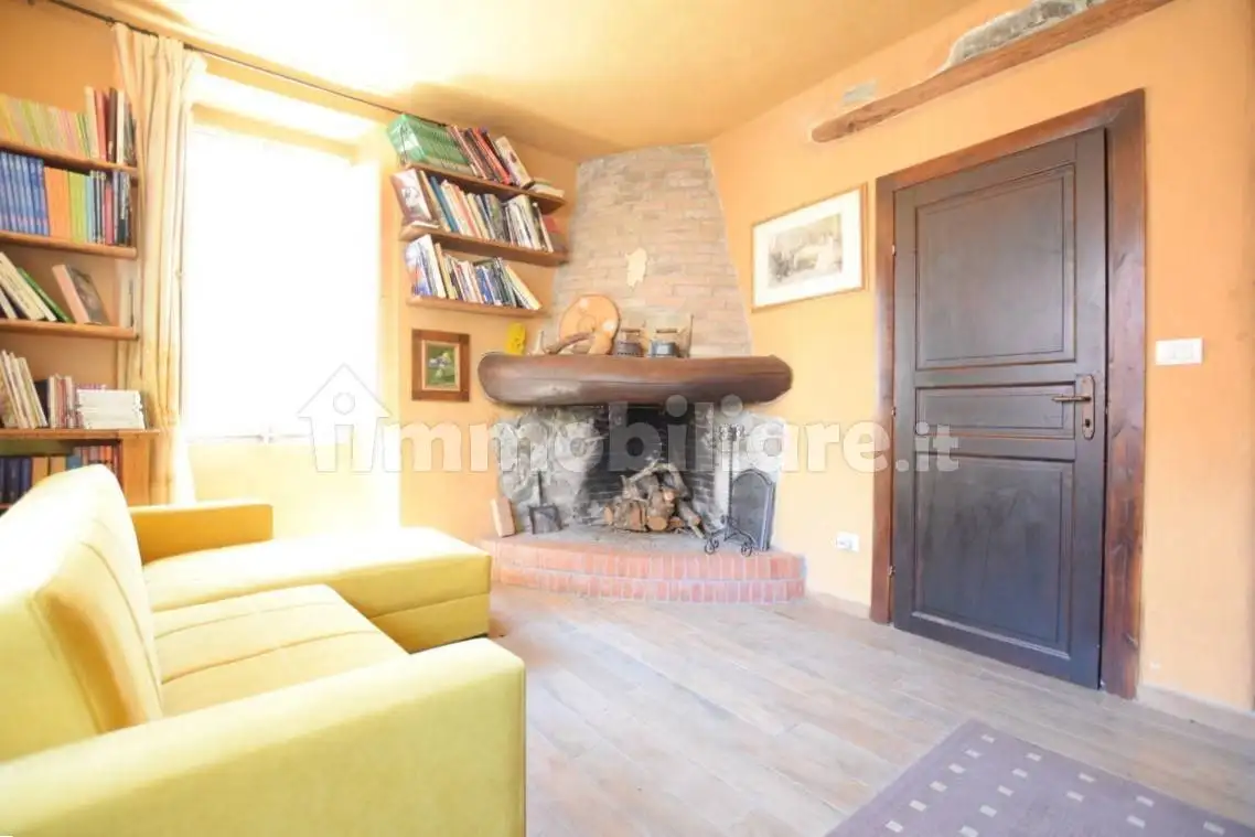 Terratetto unifamiliare via Moros 20, Centro, Aritzo - foto 3