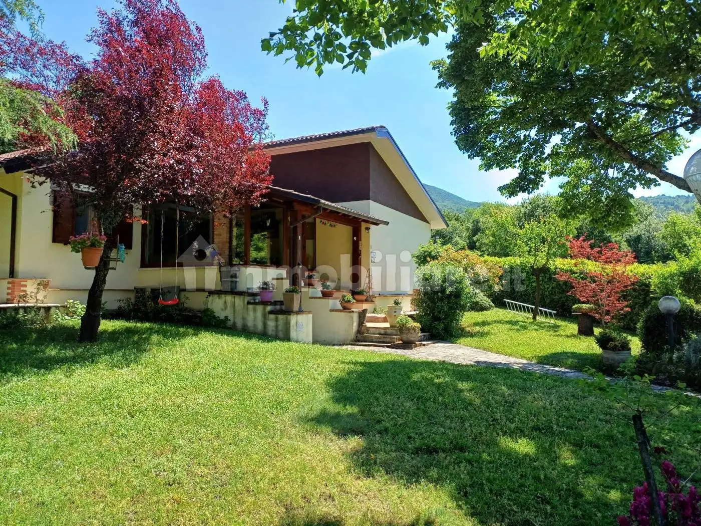 Villa in vendita a Borbona