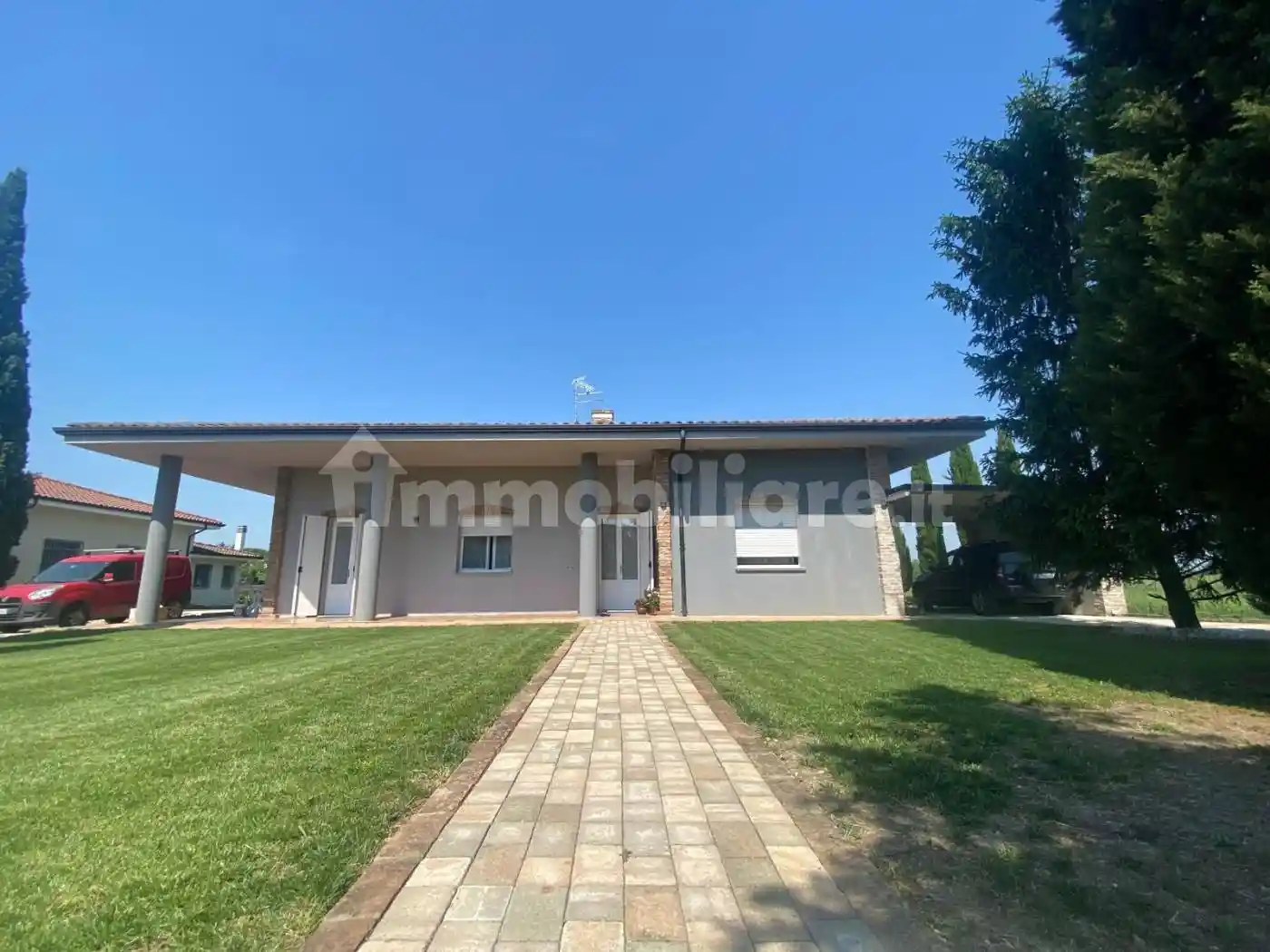 Villa in vendita a Poggio Rusco