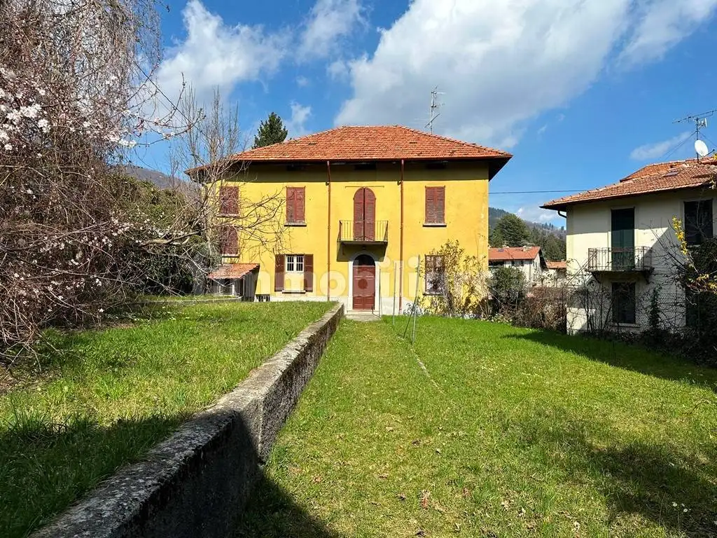 Villa bifamiliare via Giovanni Segantini 1/B, Caglio - foto 2