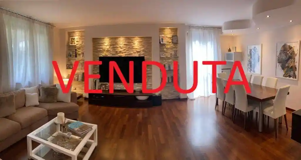 Villa in vendita a Casorate Primo