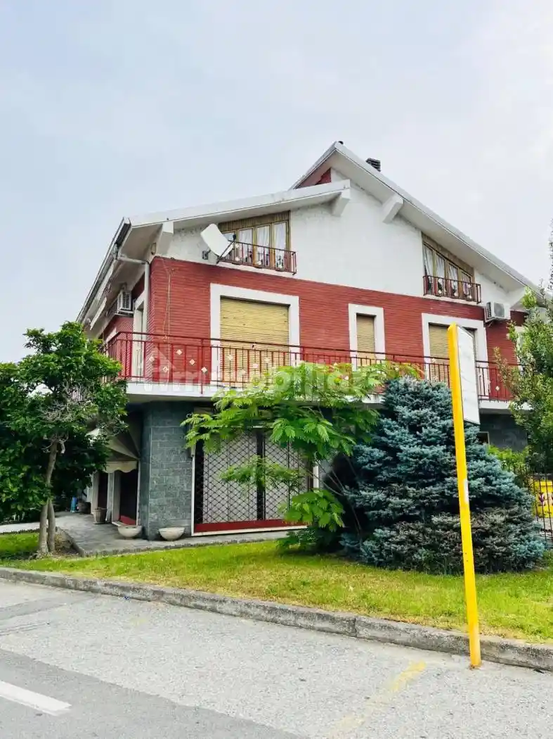 Villa in vendita a Verolengo