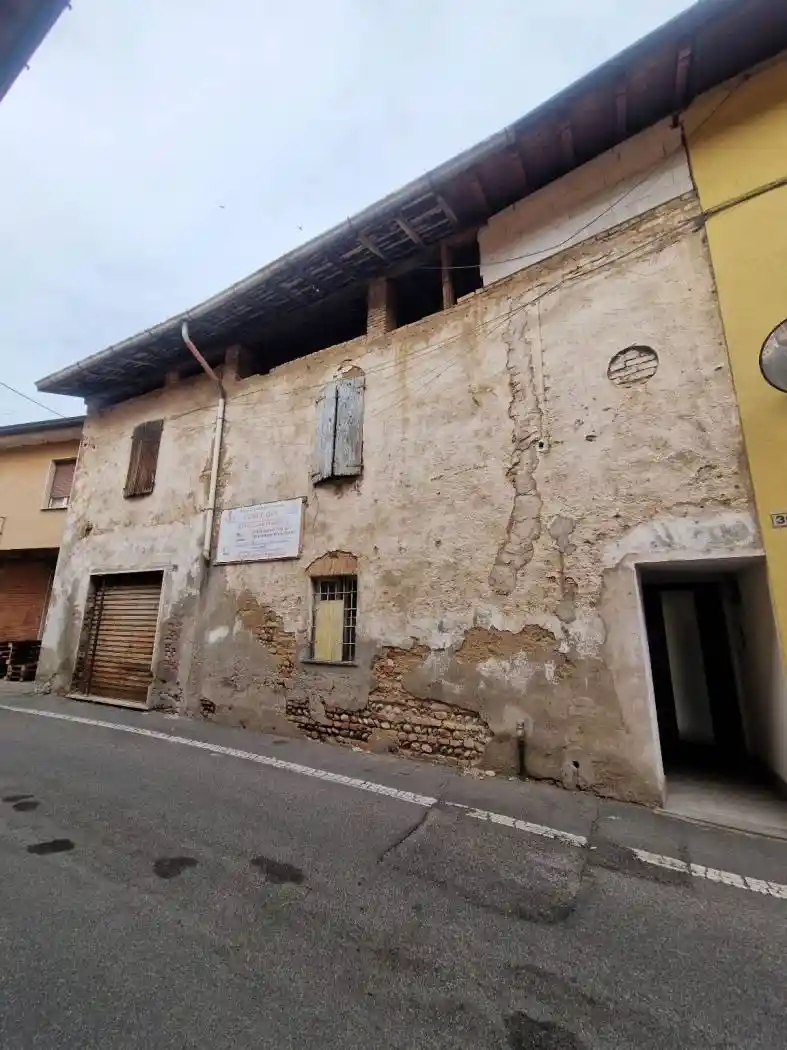 Rustico - Casale in vendita a Calvenzano