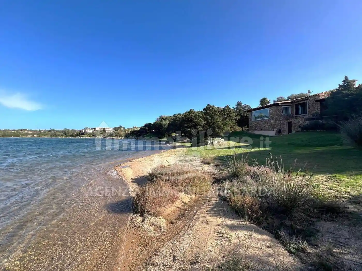 Villa in vendita a Olbia