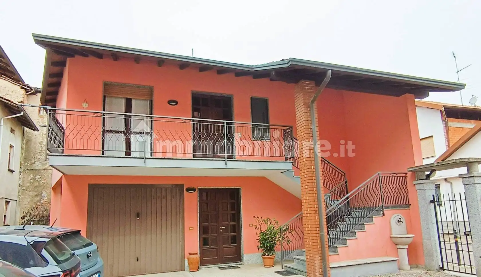 Terratetto unifamiliare 147 m², buono stato, Cressa - foto 2