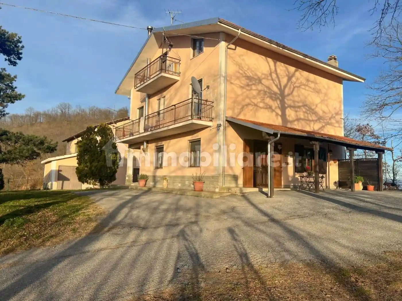 Villa in vendita a Cairo Montenotte