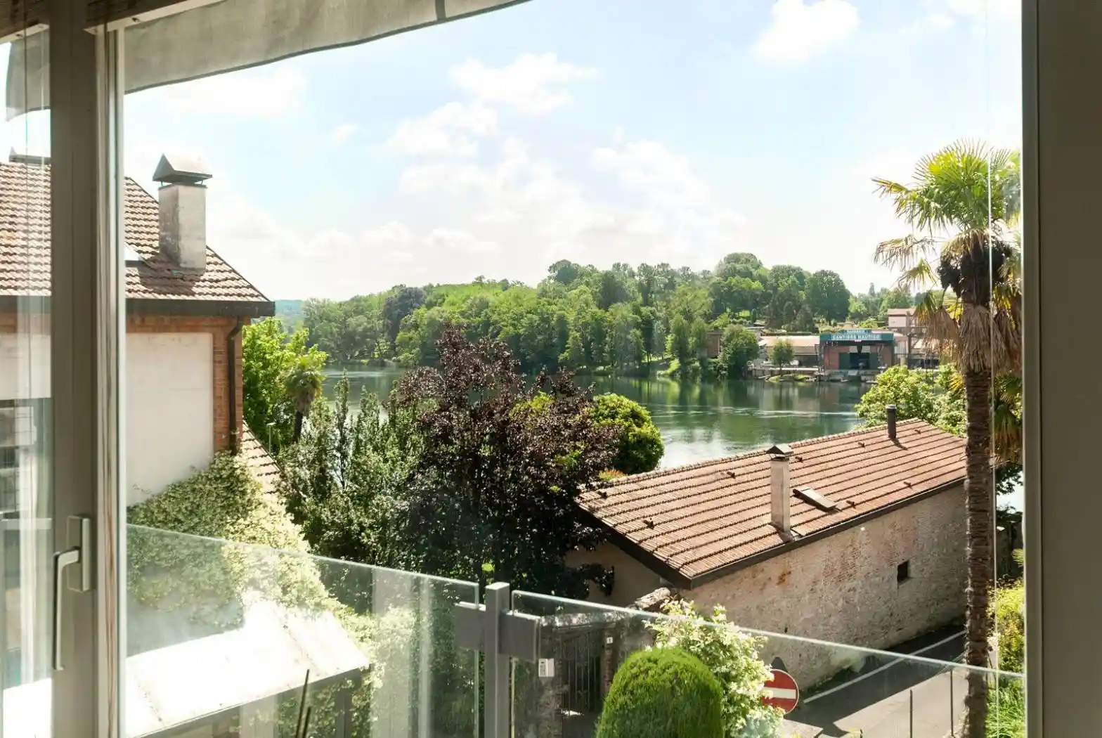 Appartamento in vendita a Sesto Calende