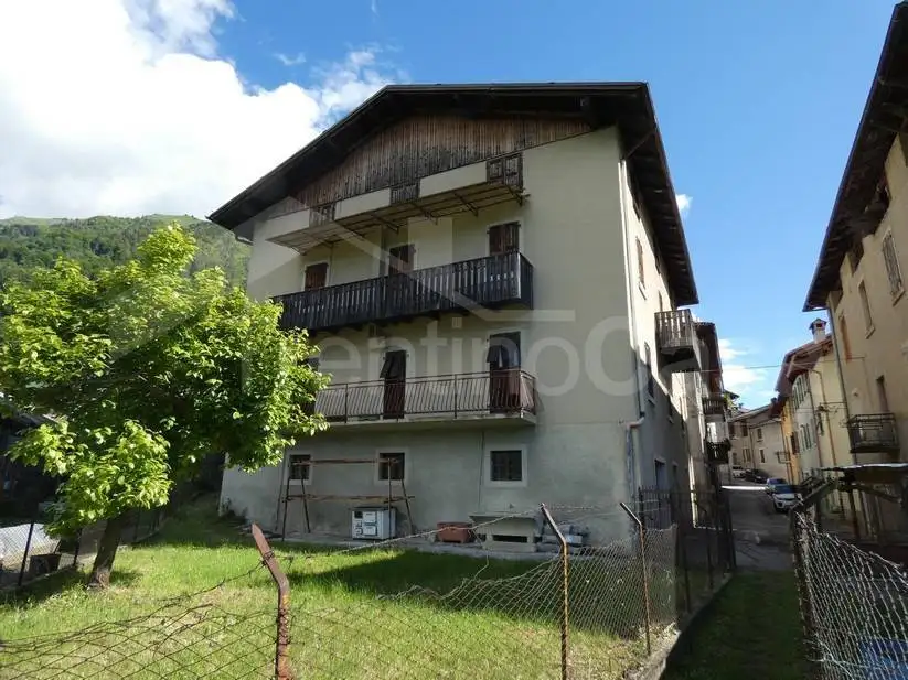 Casa indipendente in vendita a Valdaone