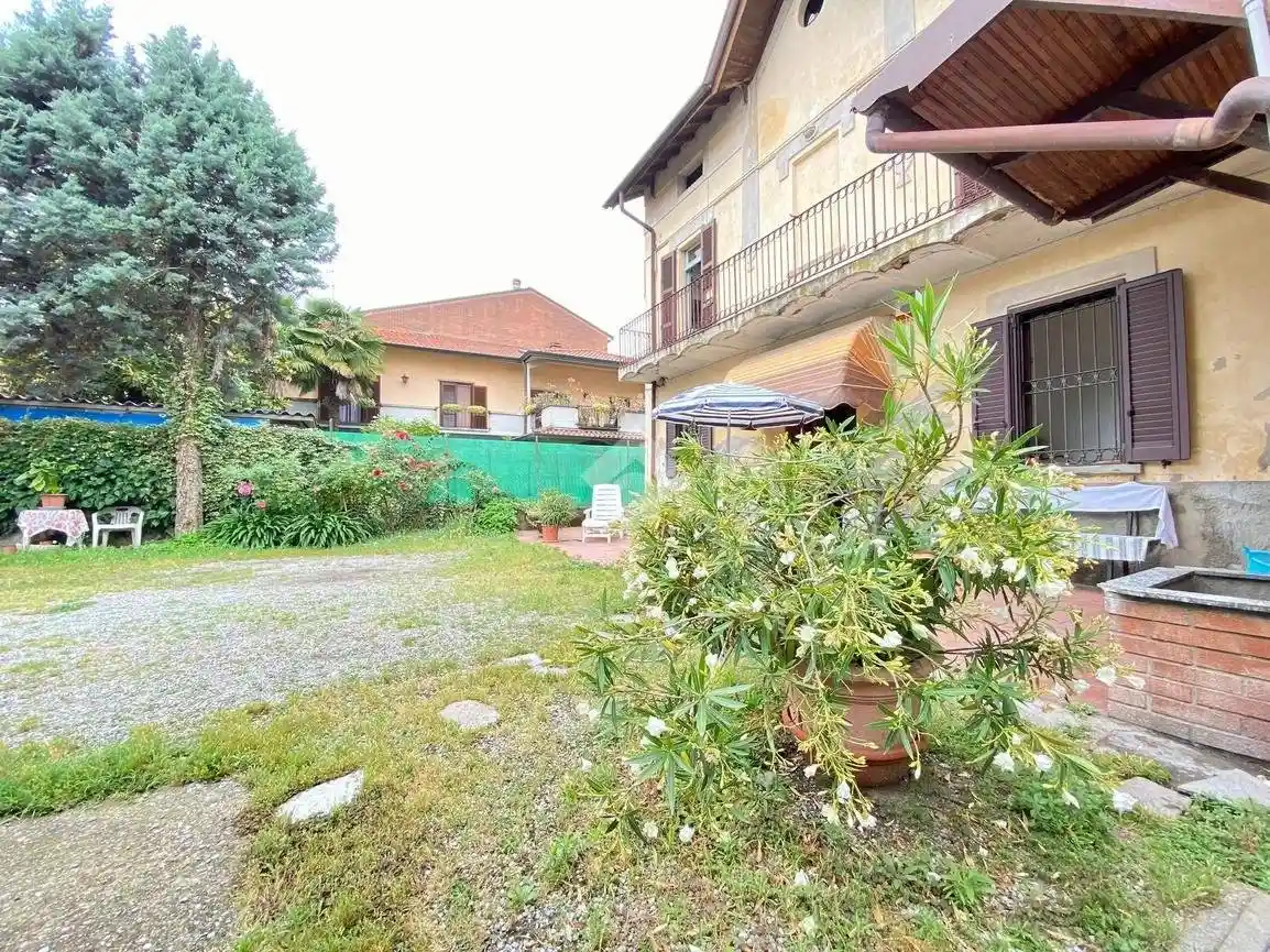 Palazzo - Edificio in vendita a Treviglio