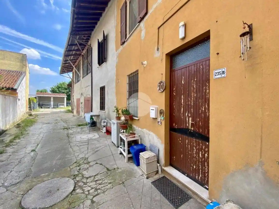 Casa indipendente in vendita a Persico Dosimo