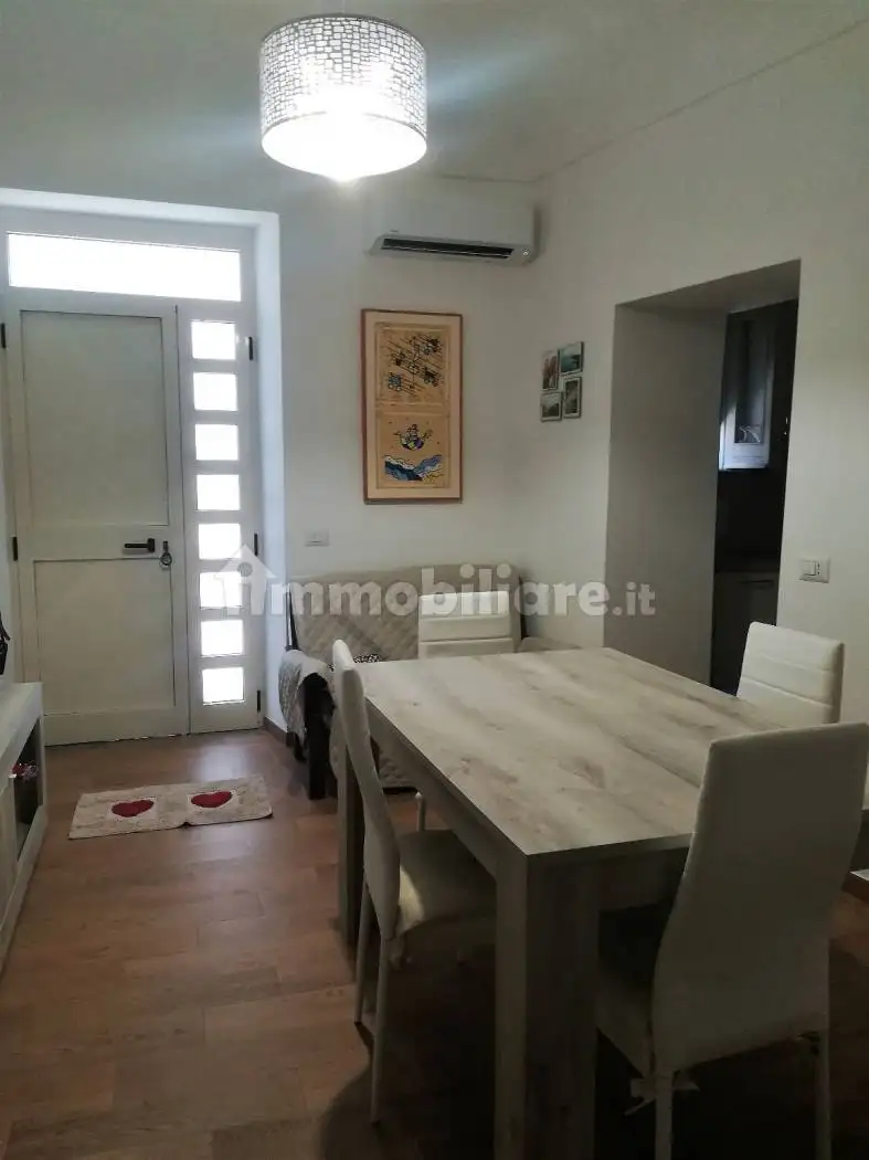 Palazzo - Edificio in vendita a Vitulano