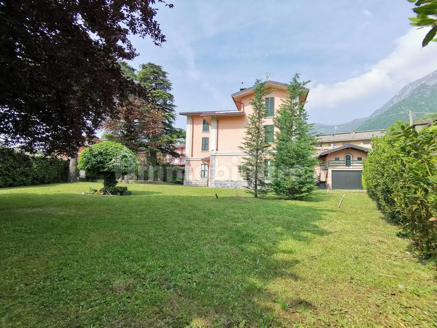Villa unifamiliare, ottimo stato, 457 m², Civate - foto 2