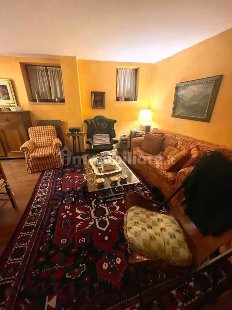 Terratetto unifamiliare 136 m², ottimo stato, Centro, Rocca di Mezzo - foto 4