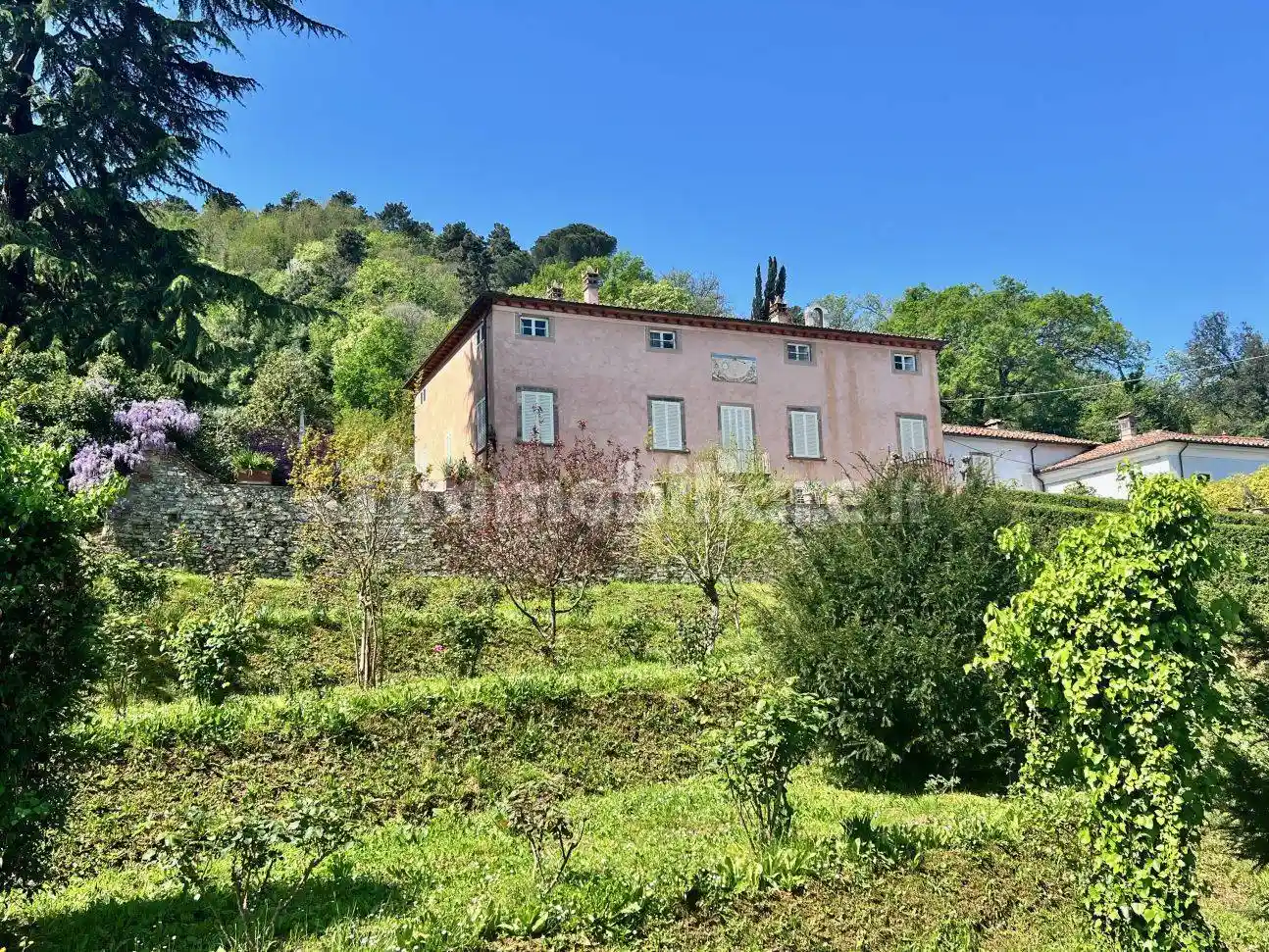 Villa in vendita a Lucca