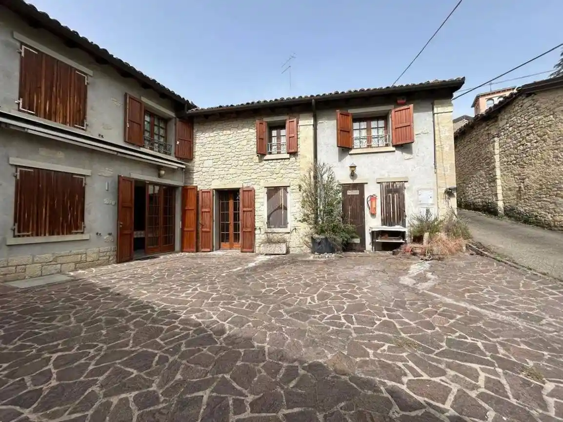 Casa indipendente in vendita a Pavullo nel Frignano