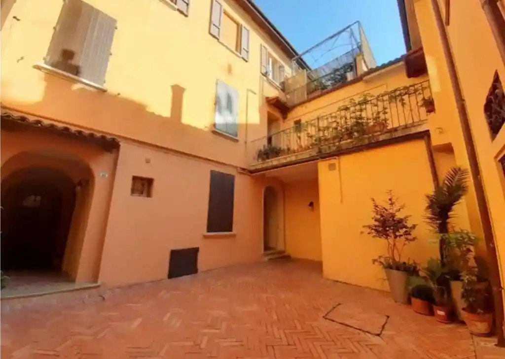 Appartamento in affitto a Bologna