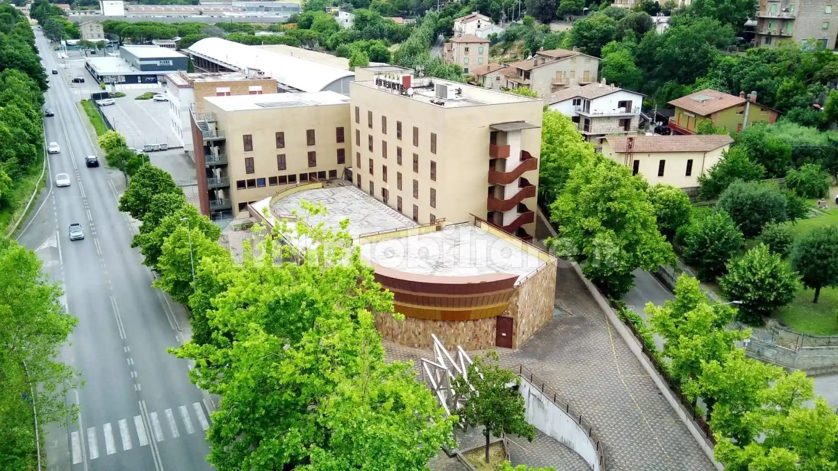 Palazzo - Edificio in vendita a Perugia