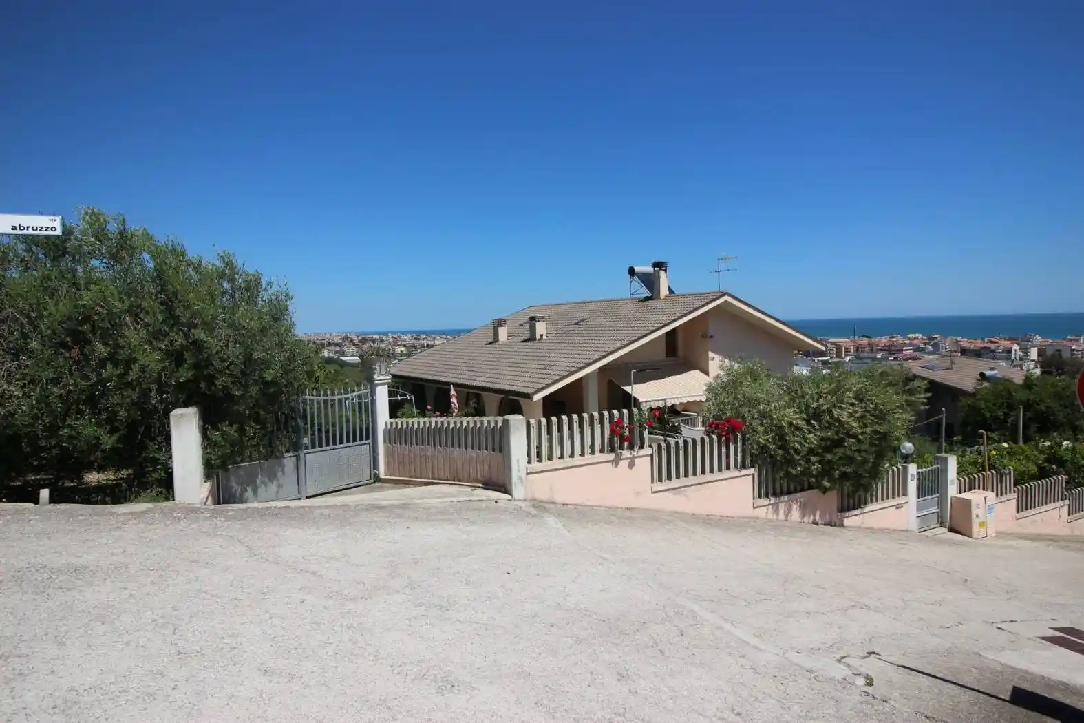 Villa bifamiliare via Panoramica 31, Tortoreto Lido, Tortoreto - foto 2